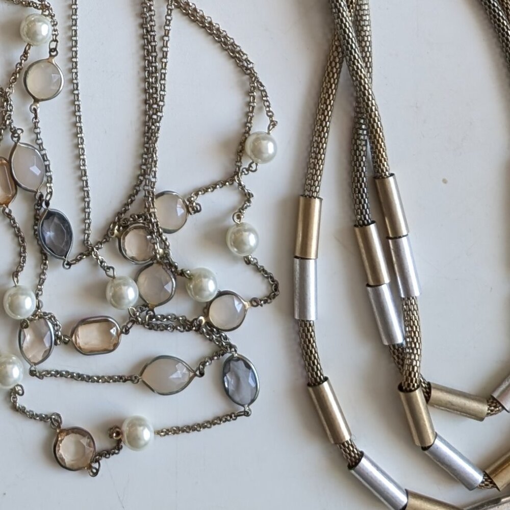 Jewelry -Necklaces- Mixed Styles, Colours and Brands - Picture 4 of 5